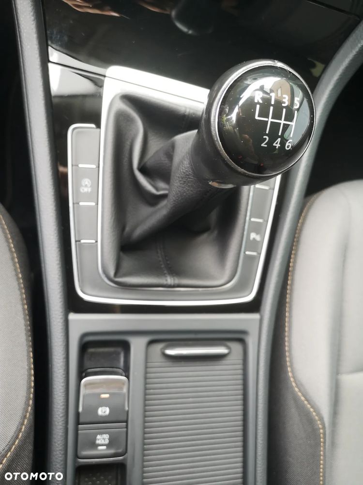 Volkswagen Golf 1.2 TSI BlueMotion Technology Allstar - 24