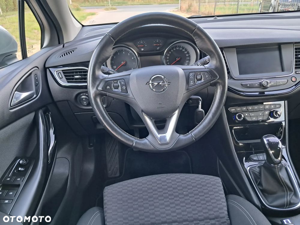 Opel Astra 1.4 Turbo Business - 15