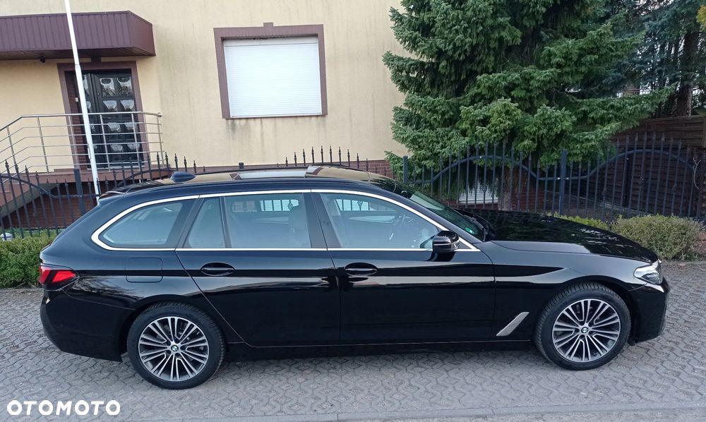 BMW Seria 5 520d Luxury Line sport - 14