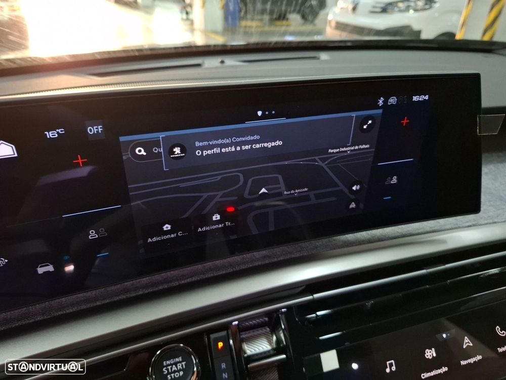 Peugeot 3008 1.2 Hybrid Allure e-DCS6 - 16