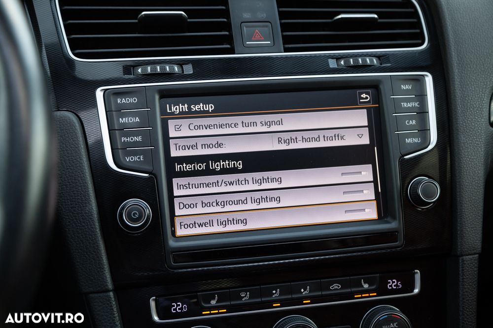 Volkswagen Golf - 36