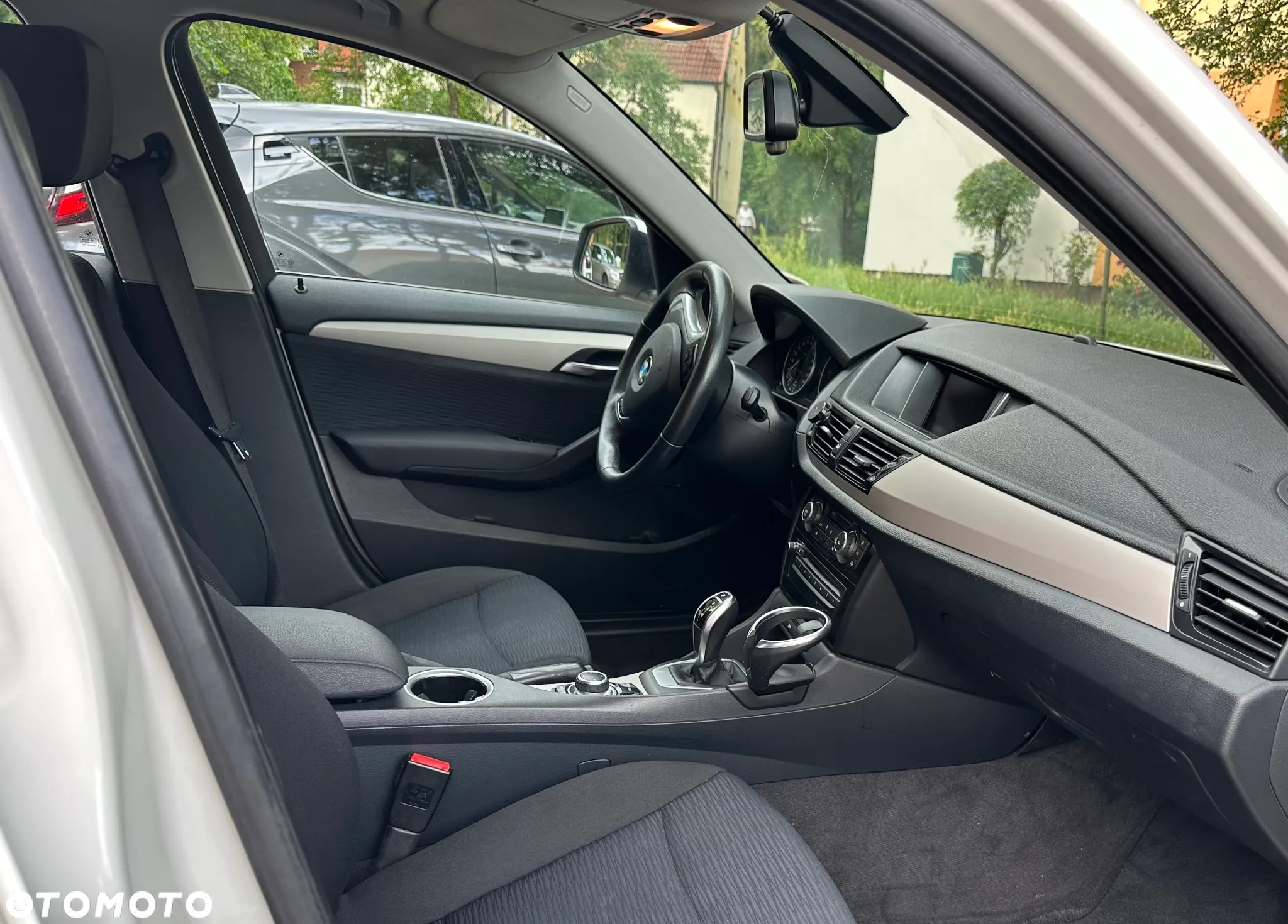 BMW X1 sDrive16d - 11