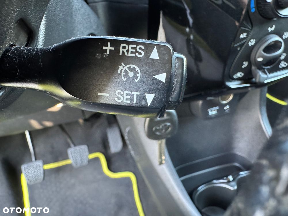 Toyota Aygo x mit x-business Paket - 22