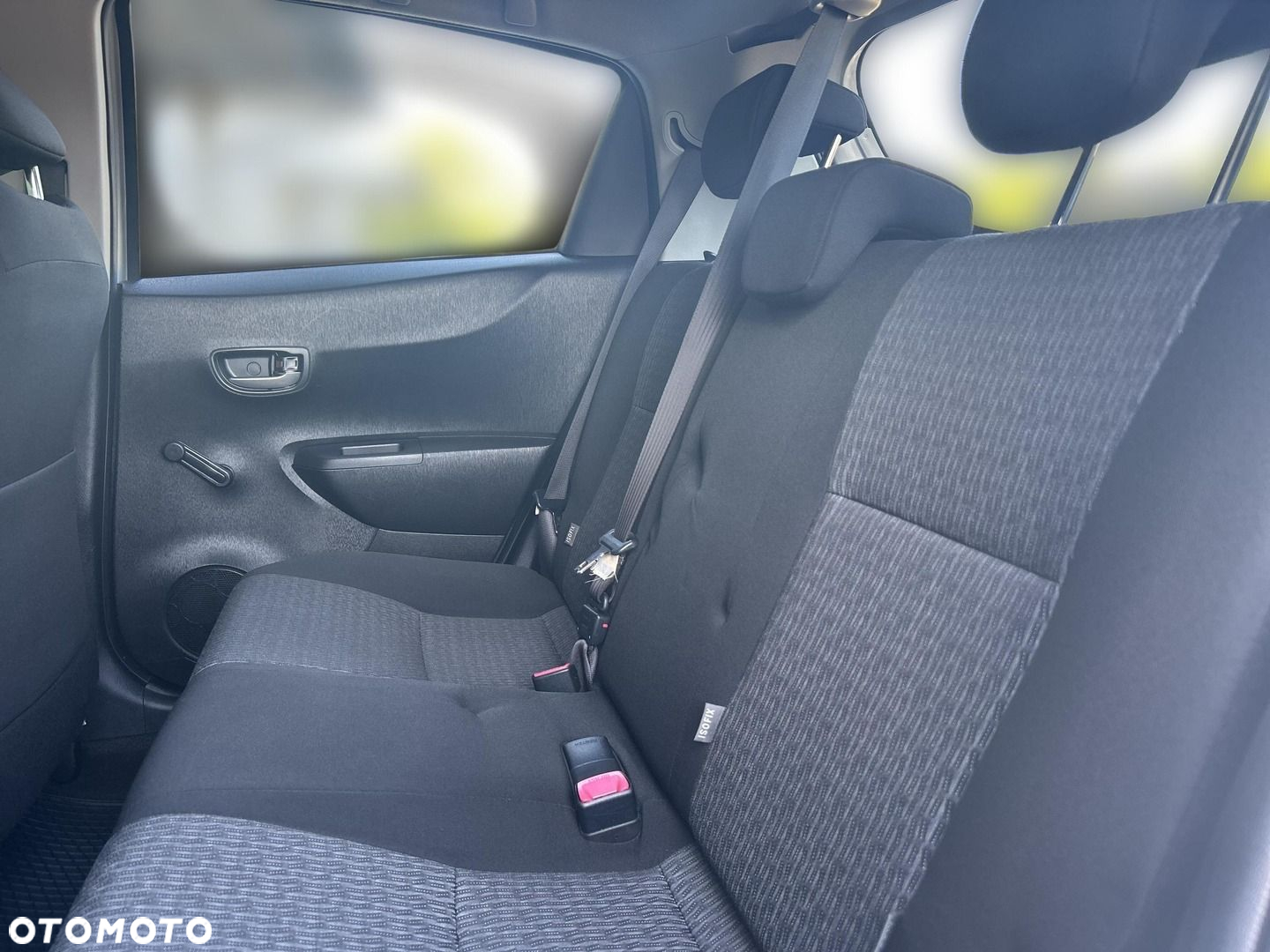 Toyota Yaris - 10