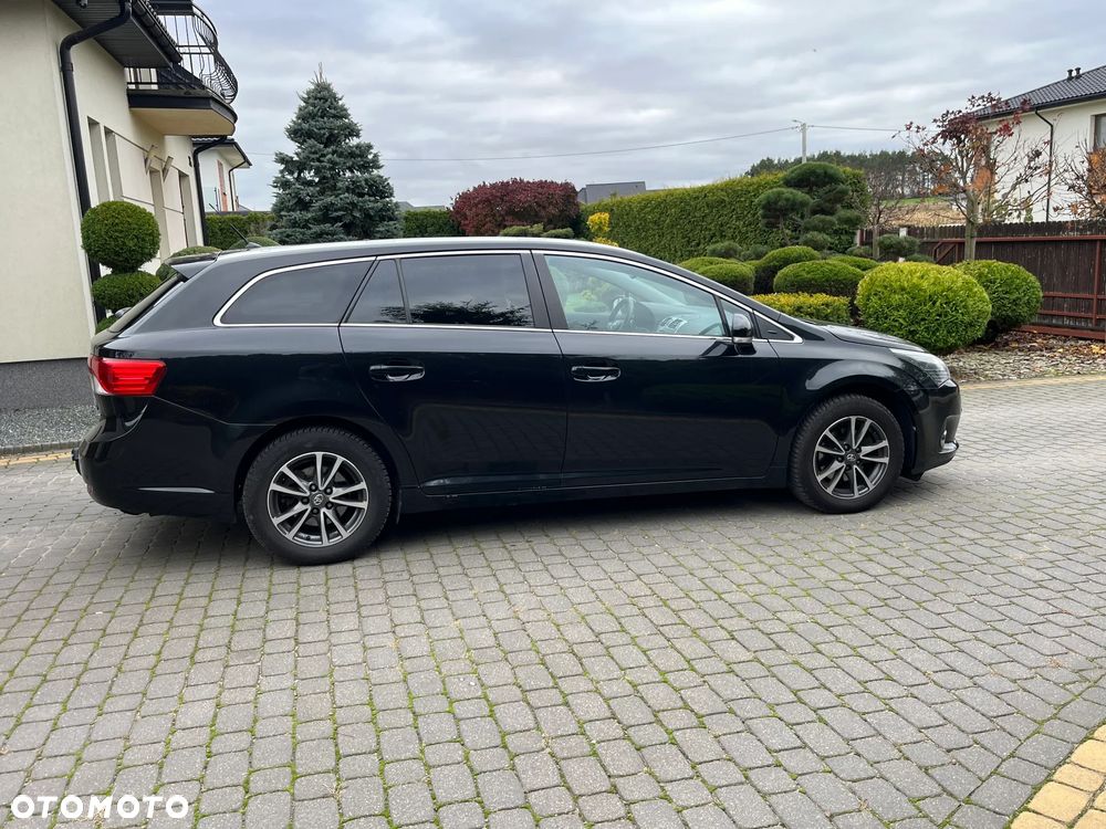 Toyota Avensis Touring Sports 1.8 Multidrive S Comfort - 4