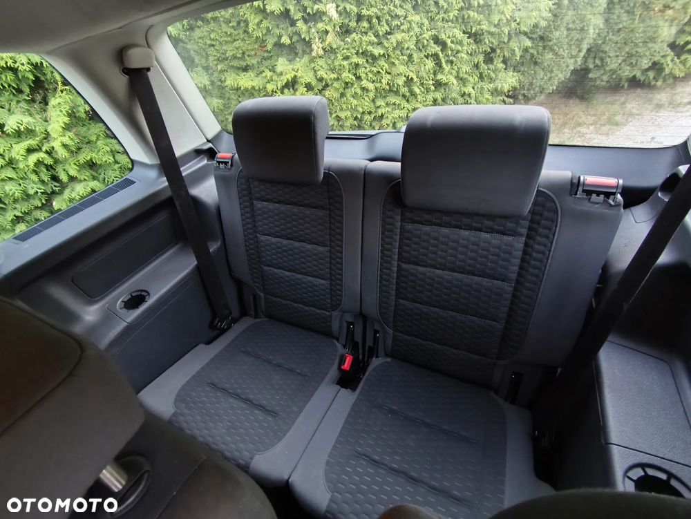 Volkswagen Touran 1.9 TDI DPF Trendline - 24