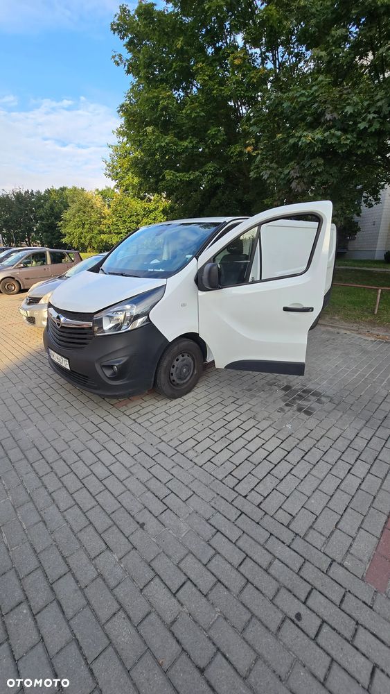 Opel Vivaro B - 2