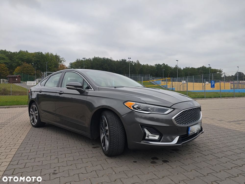 Ford Fusion - 4