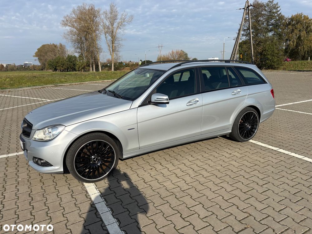 Mercedes-Benz Klasa C 220 CDI DPF BlueEFFICIENCY - 4