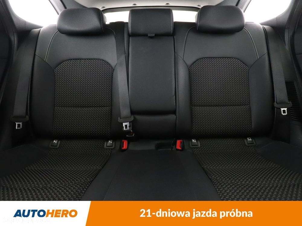 Kia Ceed - 16