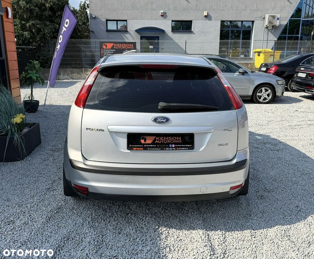 Ford Focus - 32