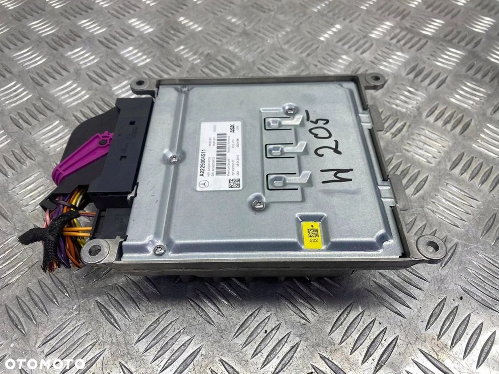 WZMACNIACZ AUDIO BURMESTER MERCEDES C W205 A2229004511 - 6