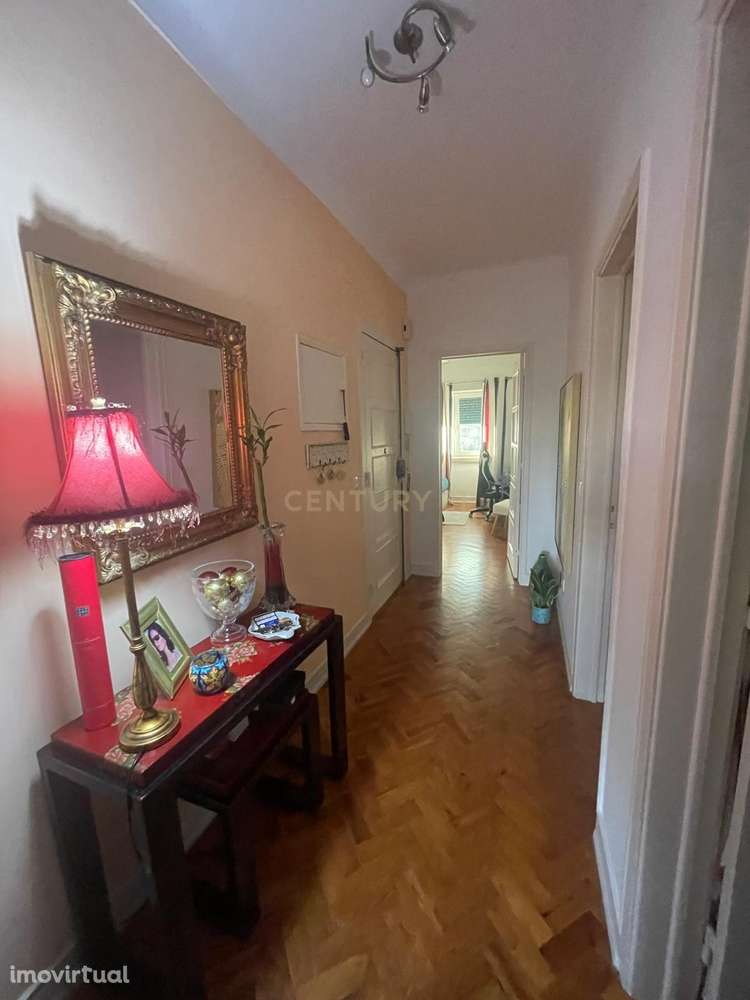 Apartamento Renovado T4 em Alvalade, Lisboa com box para 1 viatura - Grande imagem: 5/19