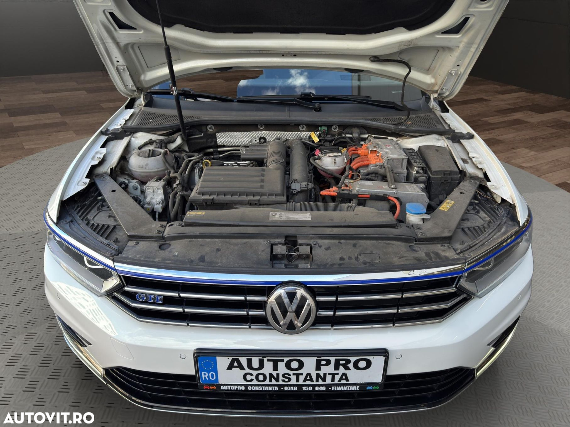 Volkswagen Passat - 17