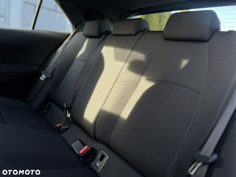 Toyota Corolla 1.2 T Active - 33