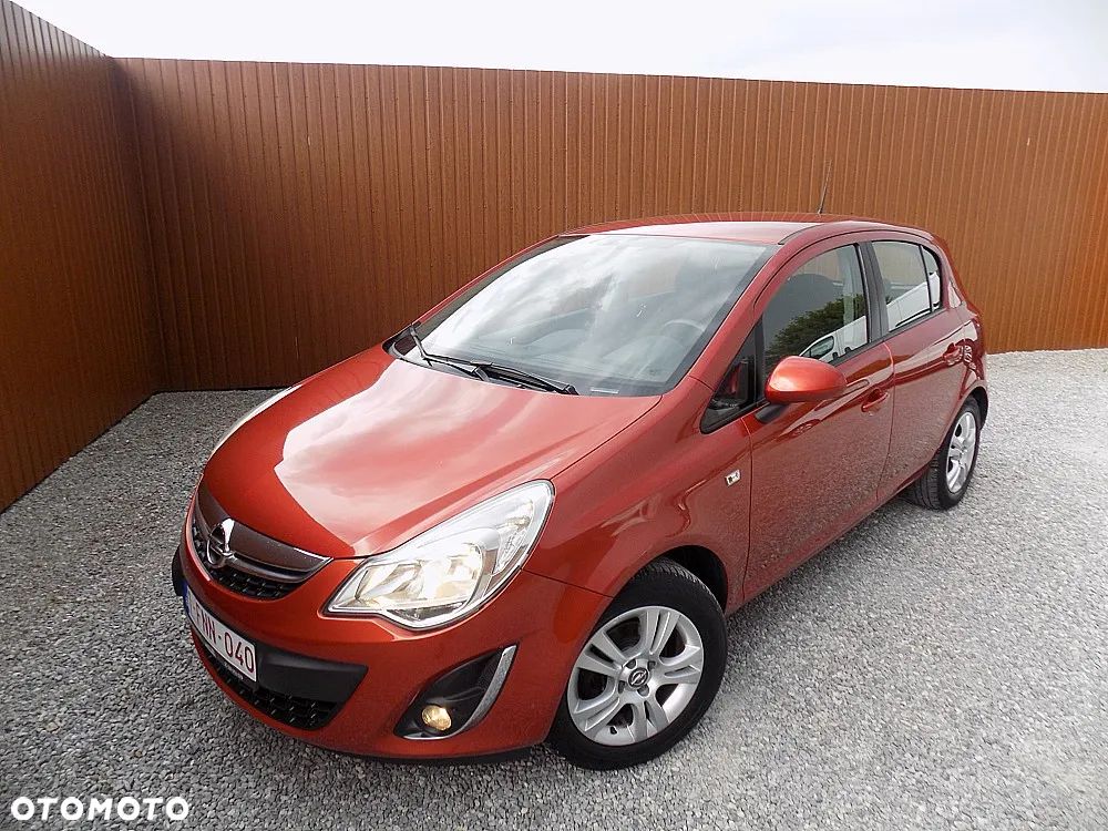 Opel Corsa 1.2 16V Color Edition - 1