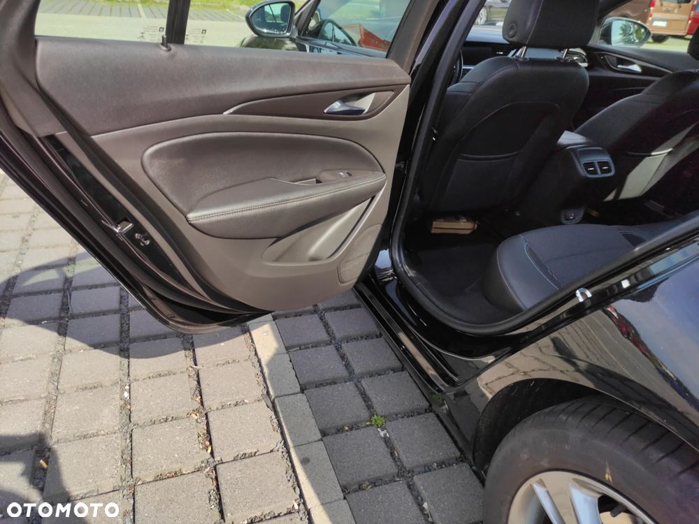 Opel Insignia 2.0 CDTI Business Elegance S&S - 10