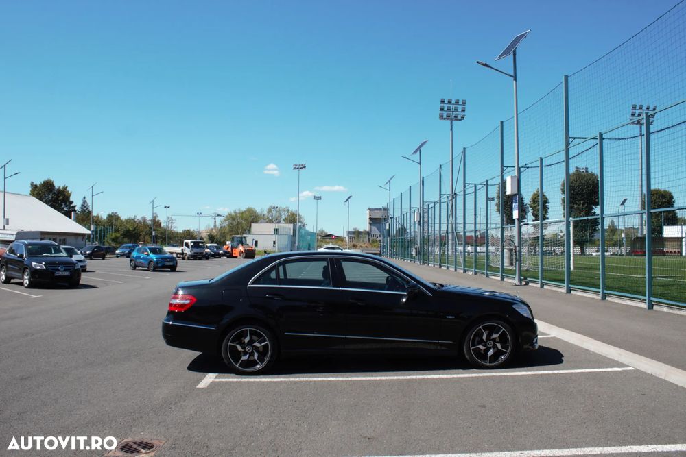 Mercedes-Benz E 220 CDI Avantgarde - 13