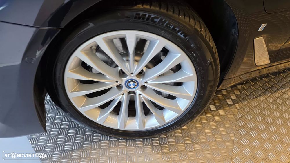 BMW 530 e iPerformance Line Luxury - 32