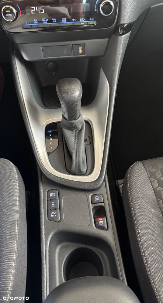 Toyota Yaris Hybrid 1.5 Comfort - 8