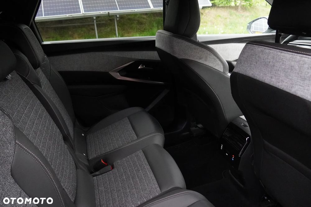 Peugeot 5008 Hybrid 136 e-DSC Active Pack - 17