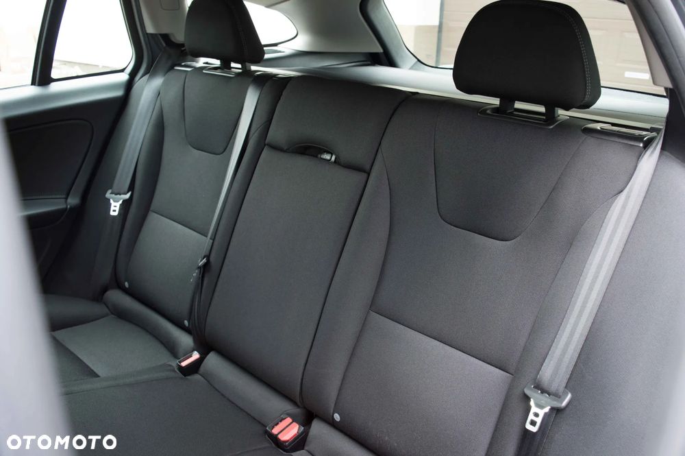Volvo V60 D4 Business Edition - 31