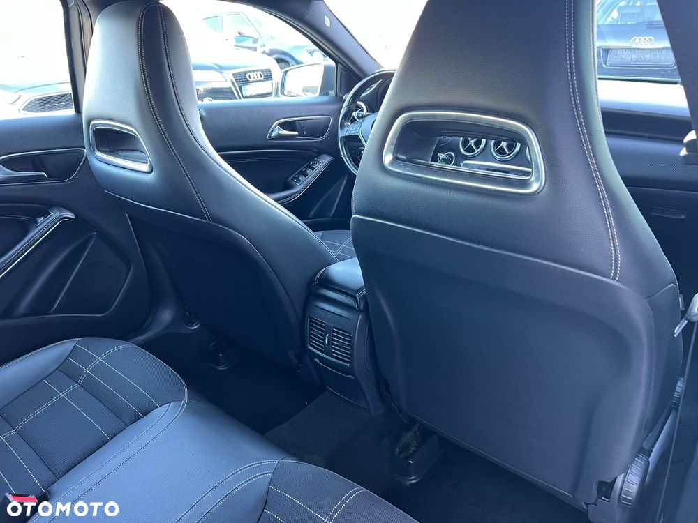 Mercedes-Benz Klasa A 180 d Activity Edition - 9