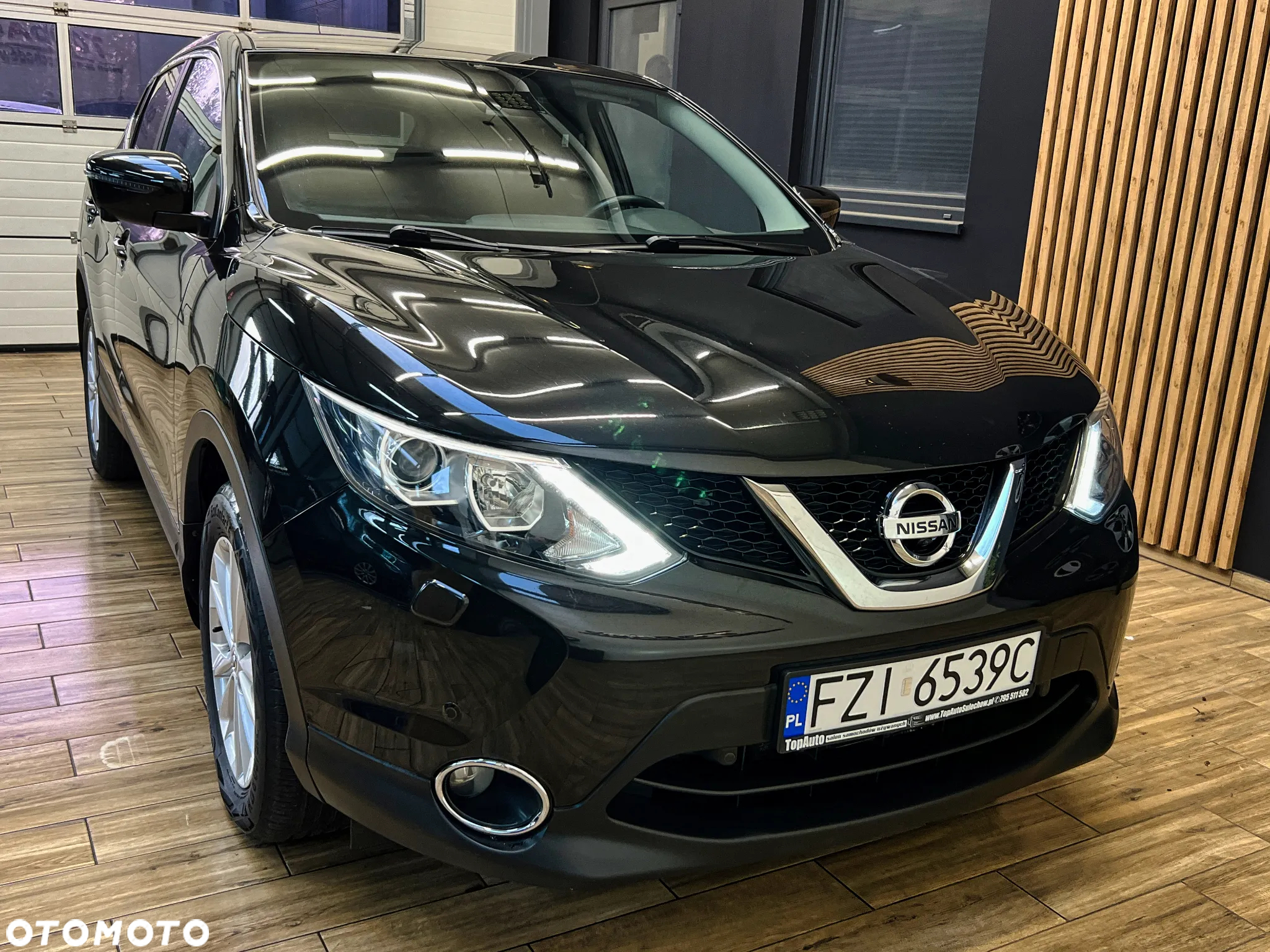 Nissan Qashqai 1.6 DCi N-Connecta Xtronic - 4