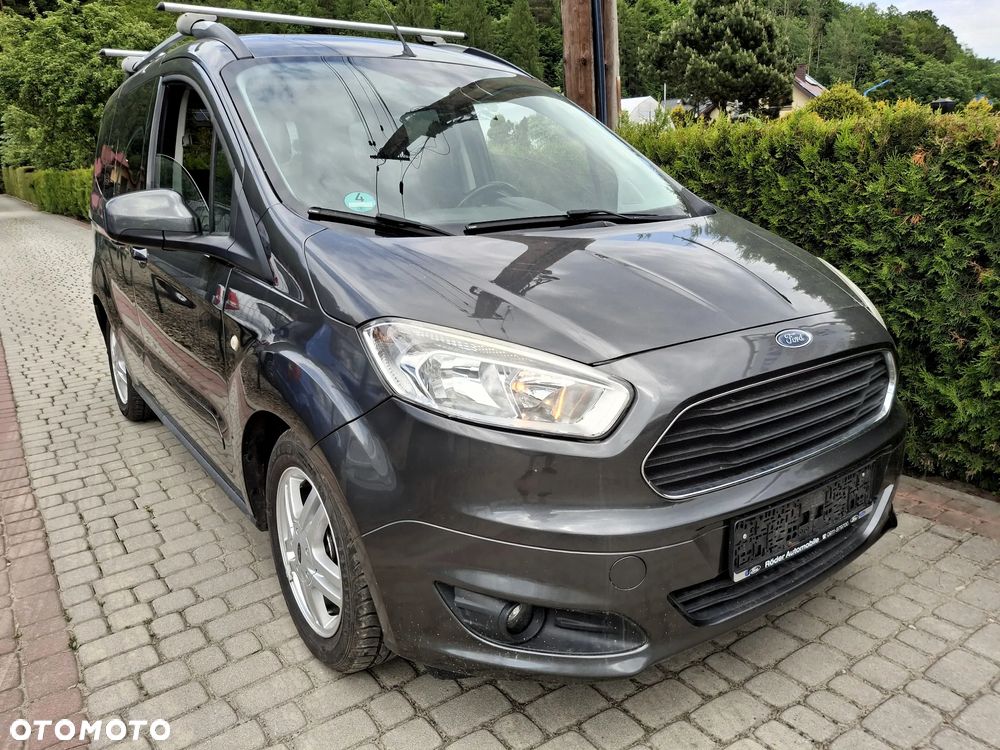Ford Tourneo Courier 1.0 EcoBoost S&S Titanium - 3