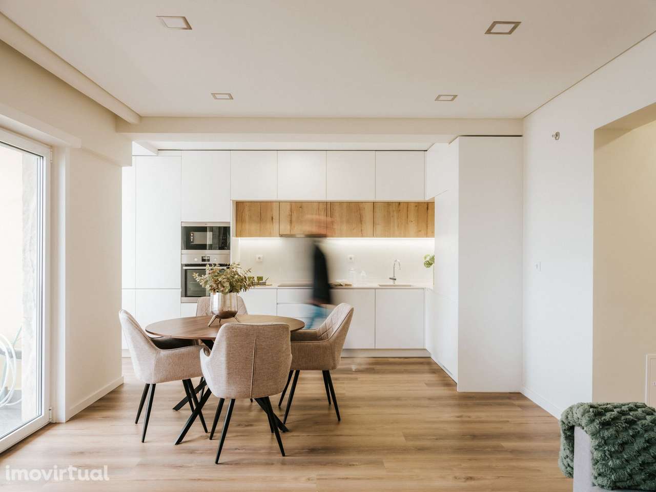 T3 totalmente remodelado e mobilado em Benfica – pronto a habitar - Grande imagem: 5/14