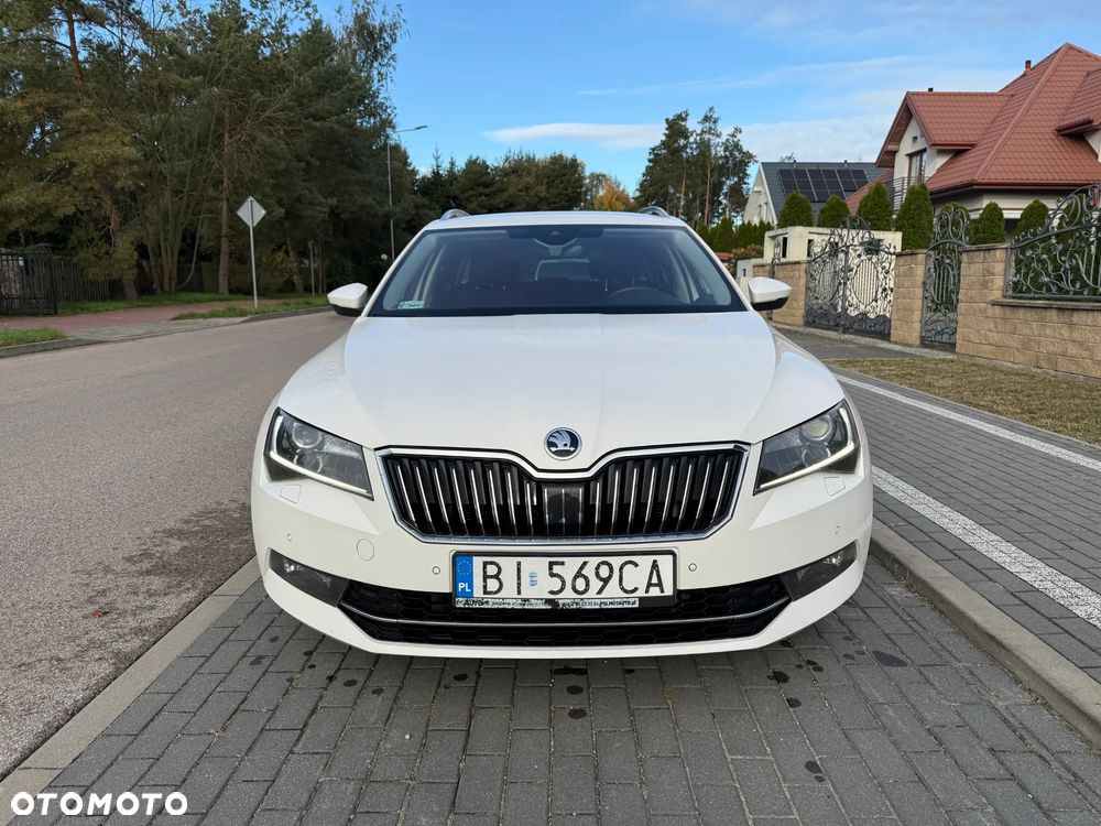 Skoda Superb 2.0 TDI Ambition DSG - 2