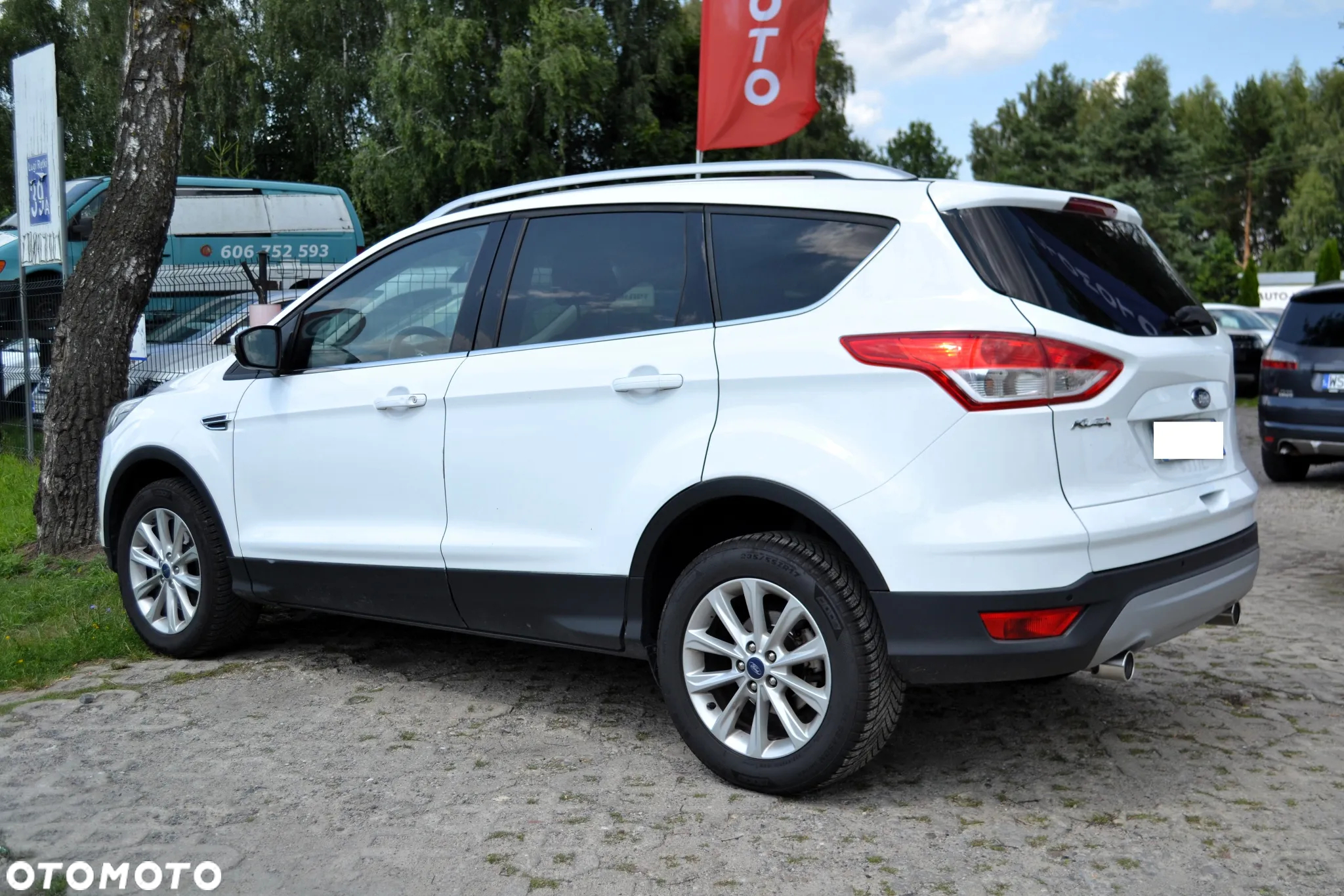 Ford Kuga 2.0 TDCi 2x4 Titanium - 5