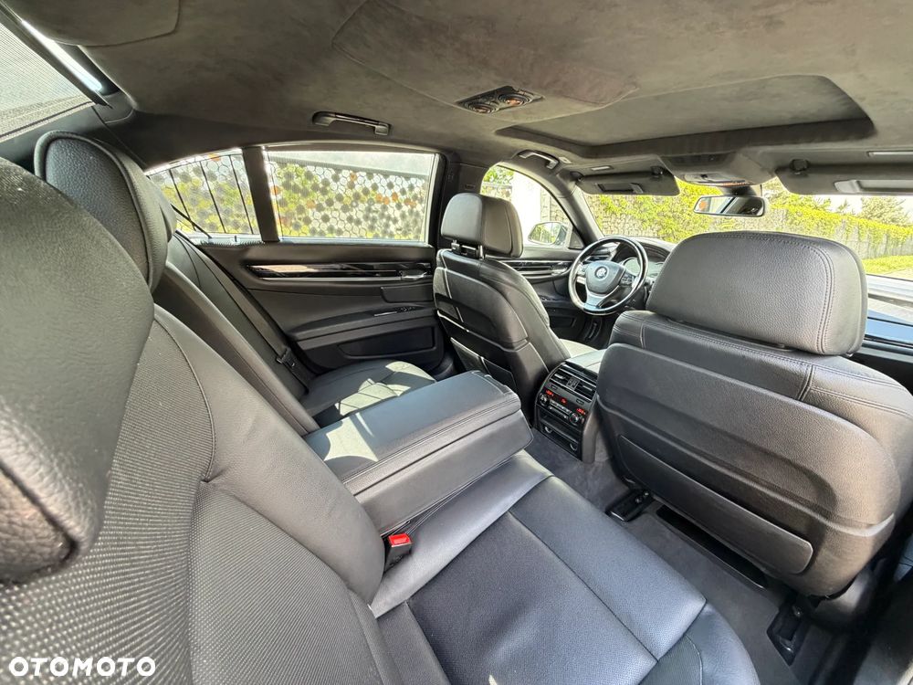BMW Seria 7 740d xDrive Edition Exclusive - 27