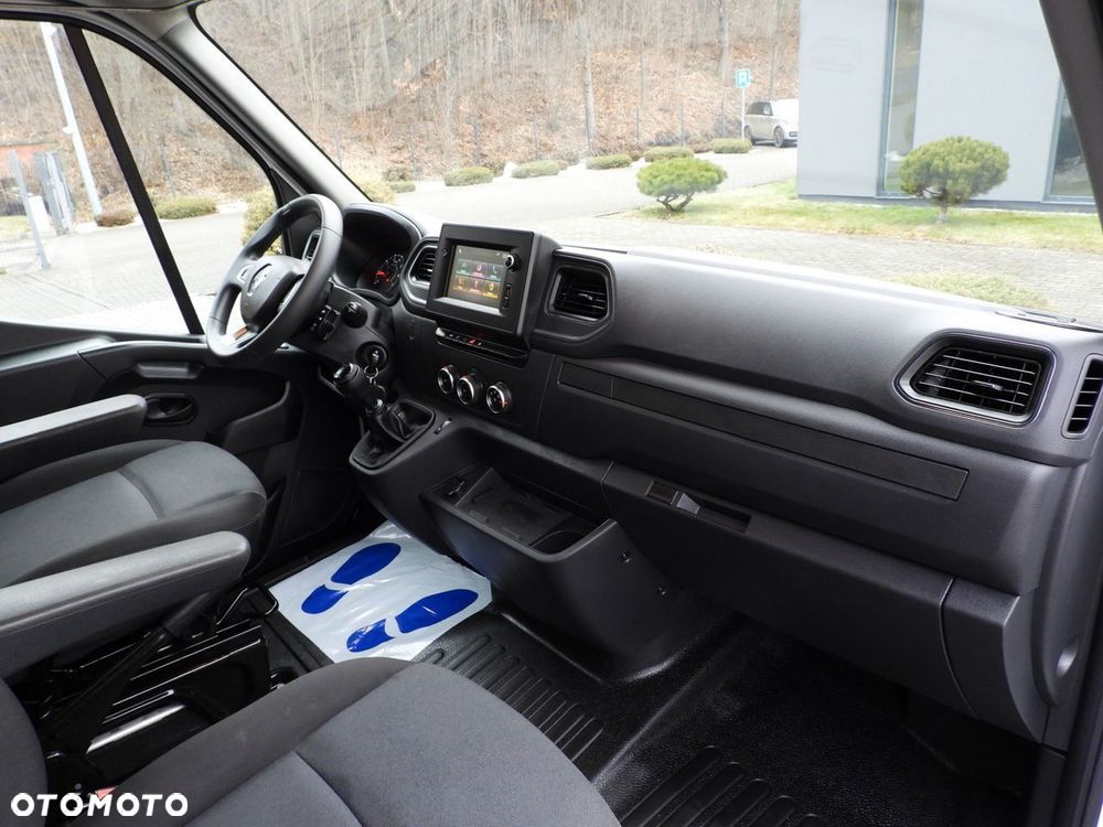 Renault MASTER PLANDEKA 8 PALET TEMPOMAT NAWIGACJA LEDY PNEUMATYKA KLIMATYZACJA  165KM - 36