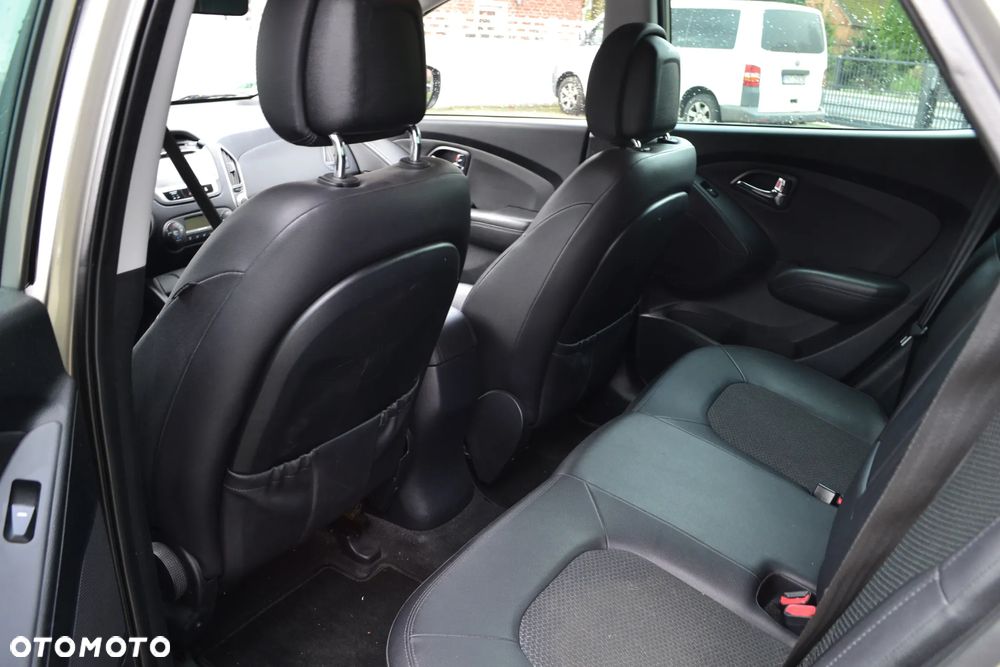 Hyundai ix35 2.0 2WD Style - 19