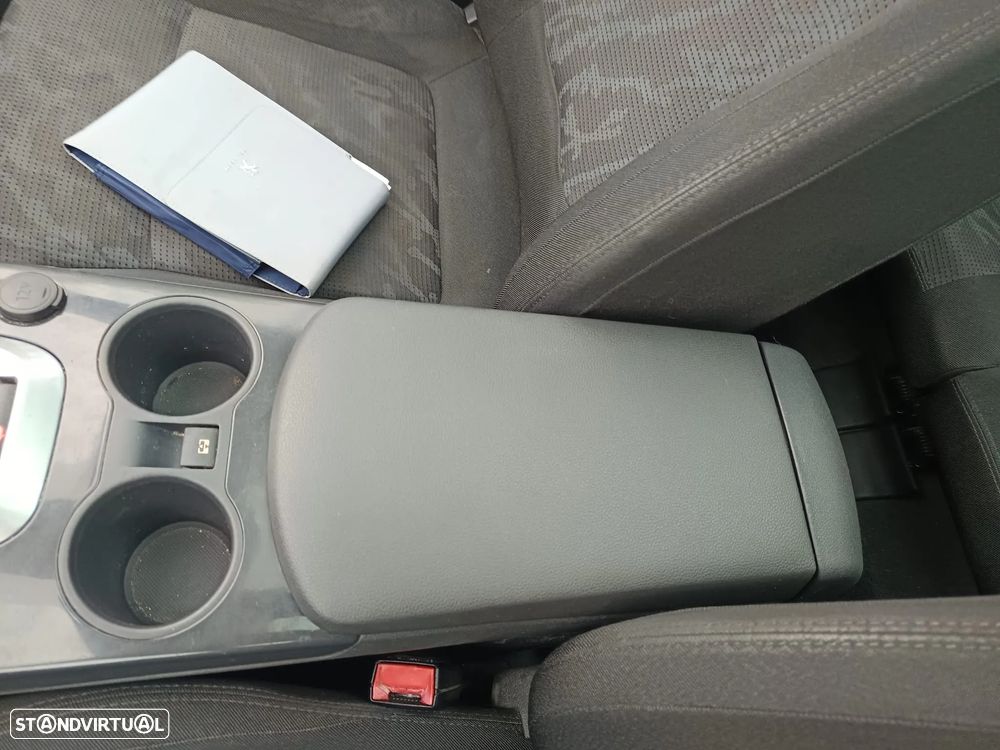 Peugeot 3008 1.6 HDi Premium JLL17 - 37