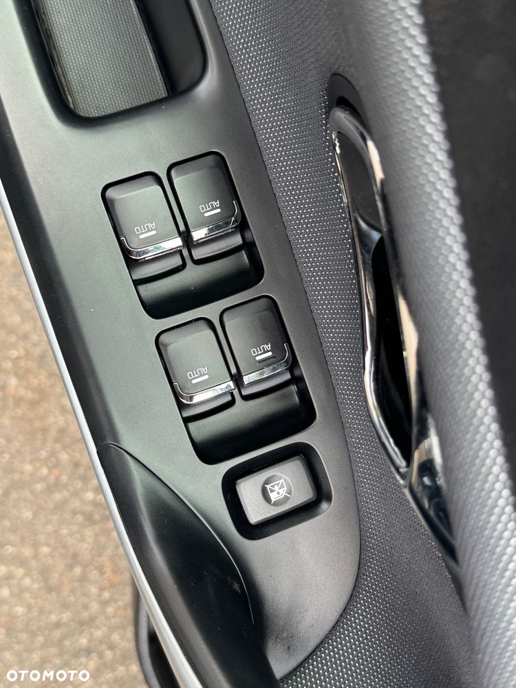 Kia Ceed 1.6 CRDi 136 ISG Dream Team Edition - 30