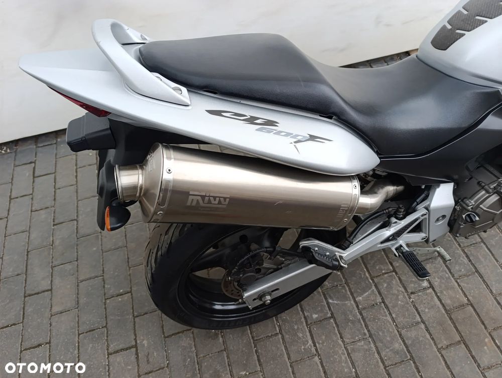 Honda Hornet - 23