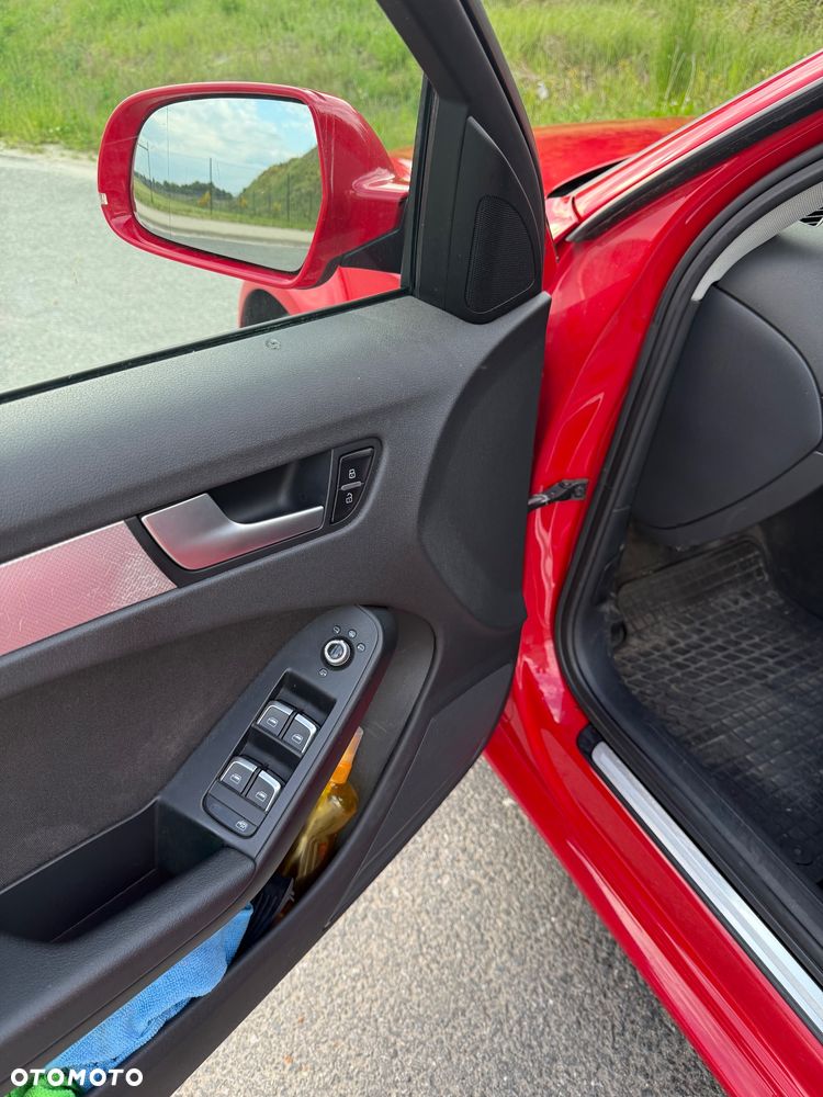 Audi A4 Avant 2.0 TDI DPF Ambition - 9