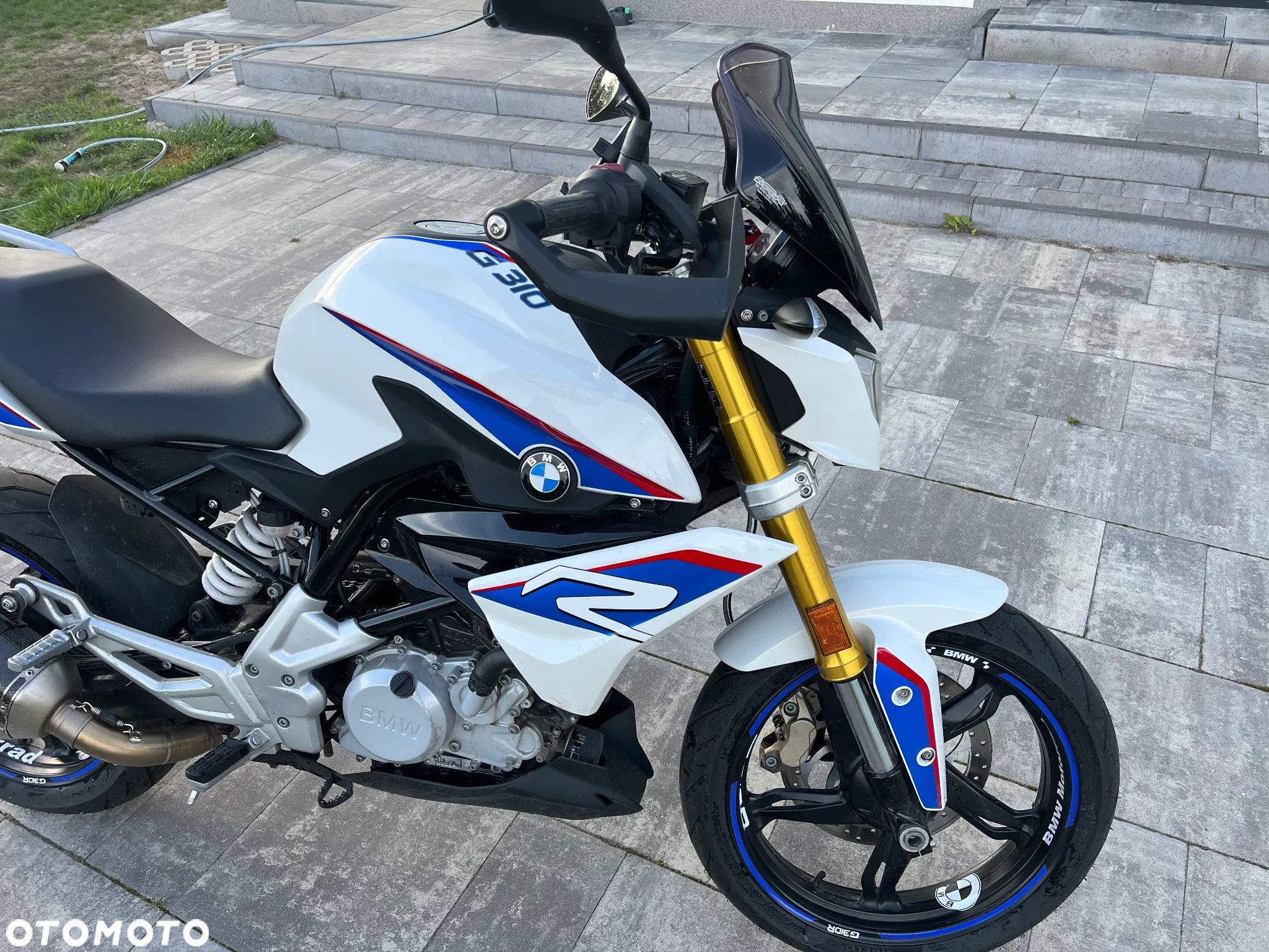 BMW G - 3