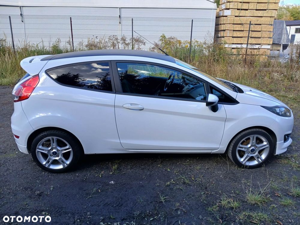 Ford Fiesta 2015 photo 3