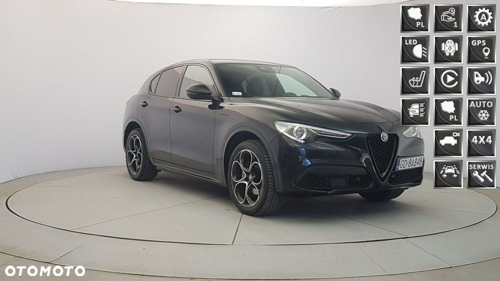 Alfa Romeo Stelvio - 1