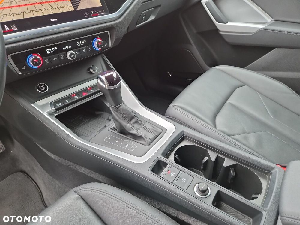 Audi Q3 Sportback - 15