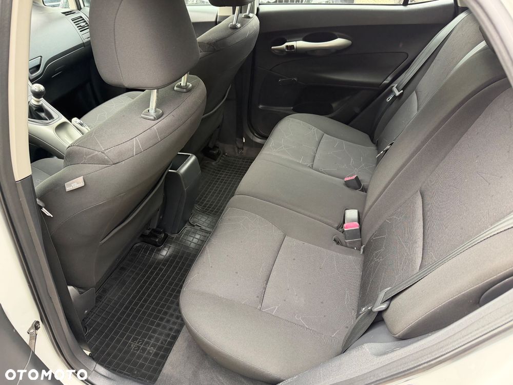Toyota Auris 1.33 VVT-i Life - 15
