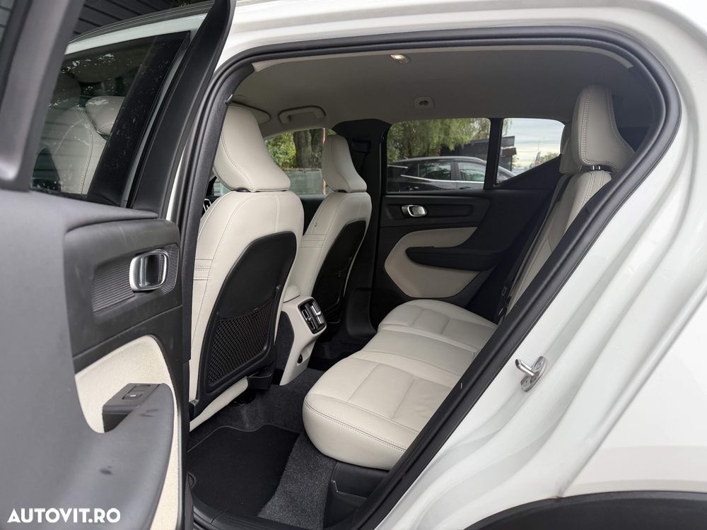 Volvo XC 40 B3 B DKG Core - 15