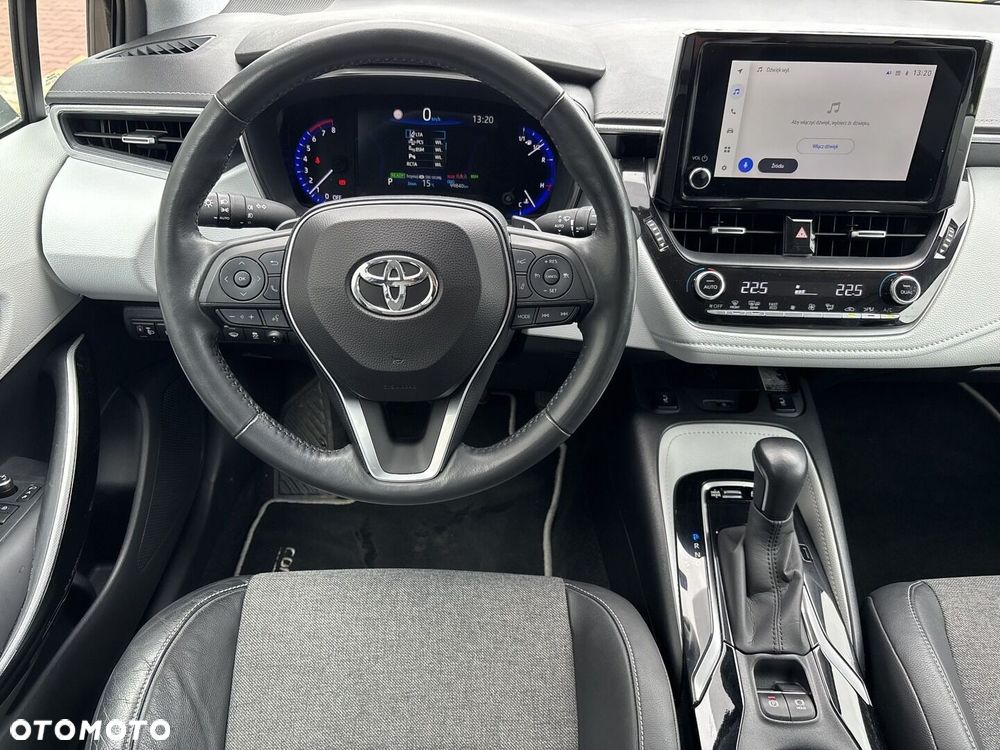 Toyota Corolla - 10