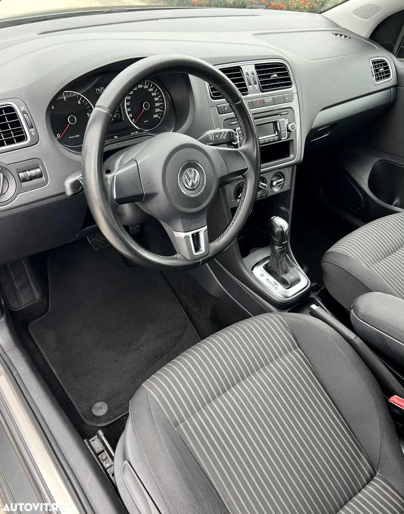 Volkswagen Polo 1.6 TDI DSG Highline - 7