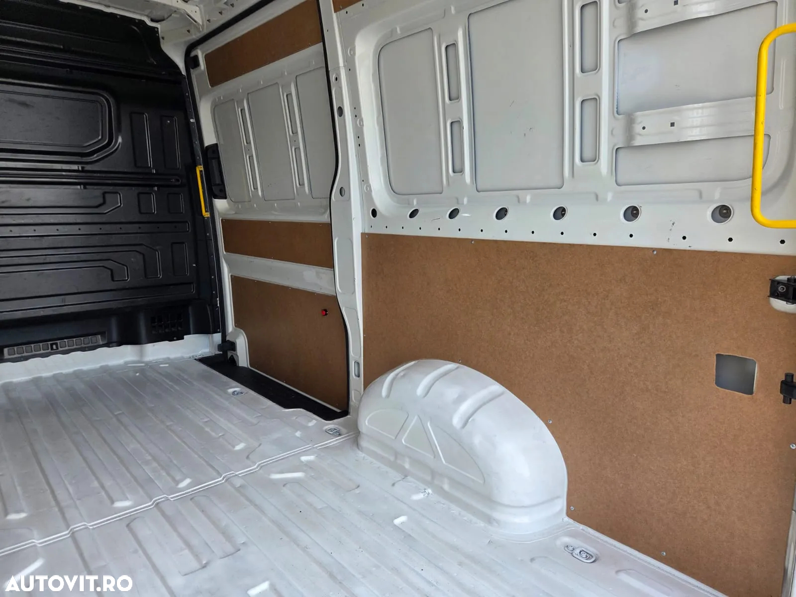 Volkswagen New Crafter L3H2 - 12