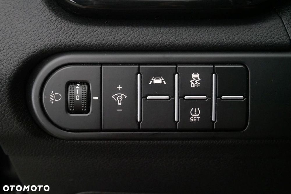 Kia Ceed - 28