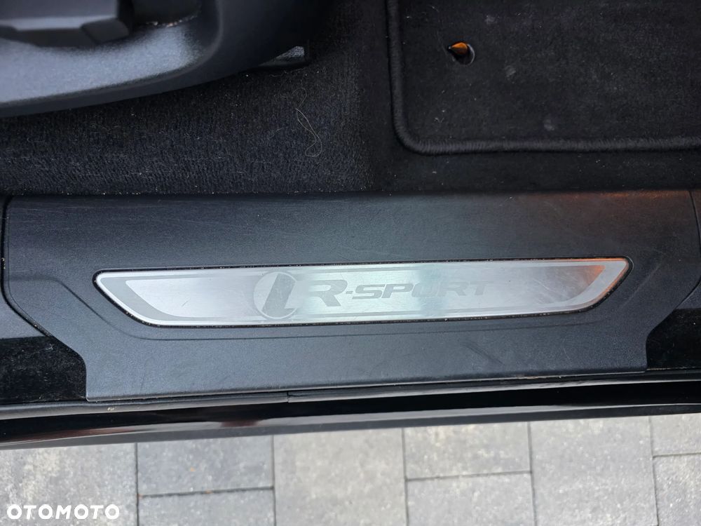 Jaguar F-Pace 2.0 i4D AWD R-Sport - 31